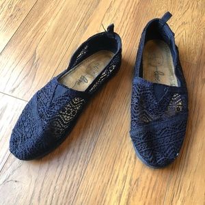 Blue Lace Flats